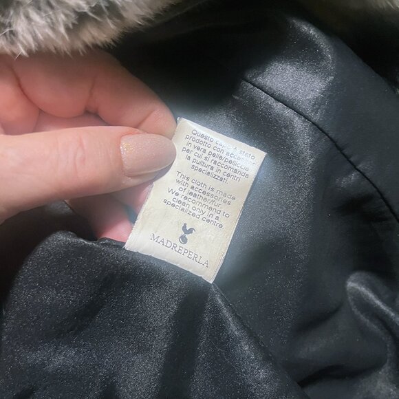 Rare, Vintage Daniela Vitali Raccoon Fur Jacket, Hooded,
Sz (US 10-12 ) - Picture 5 of 16